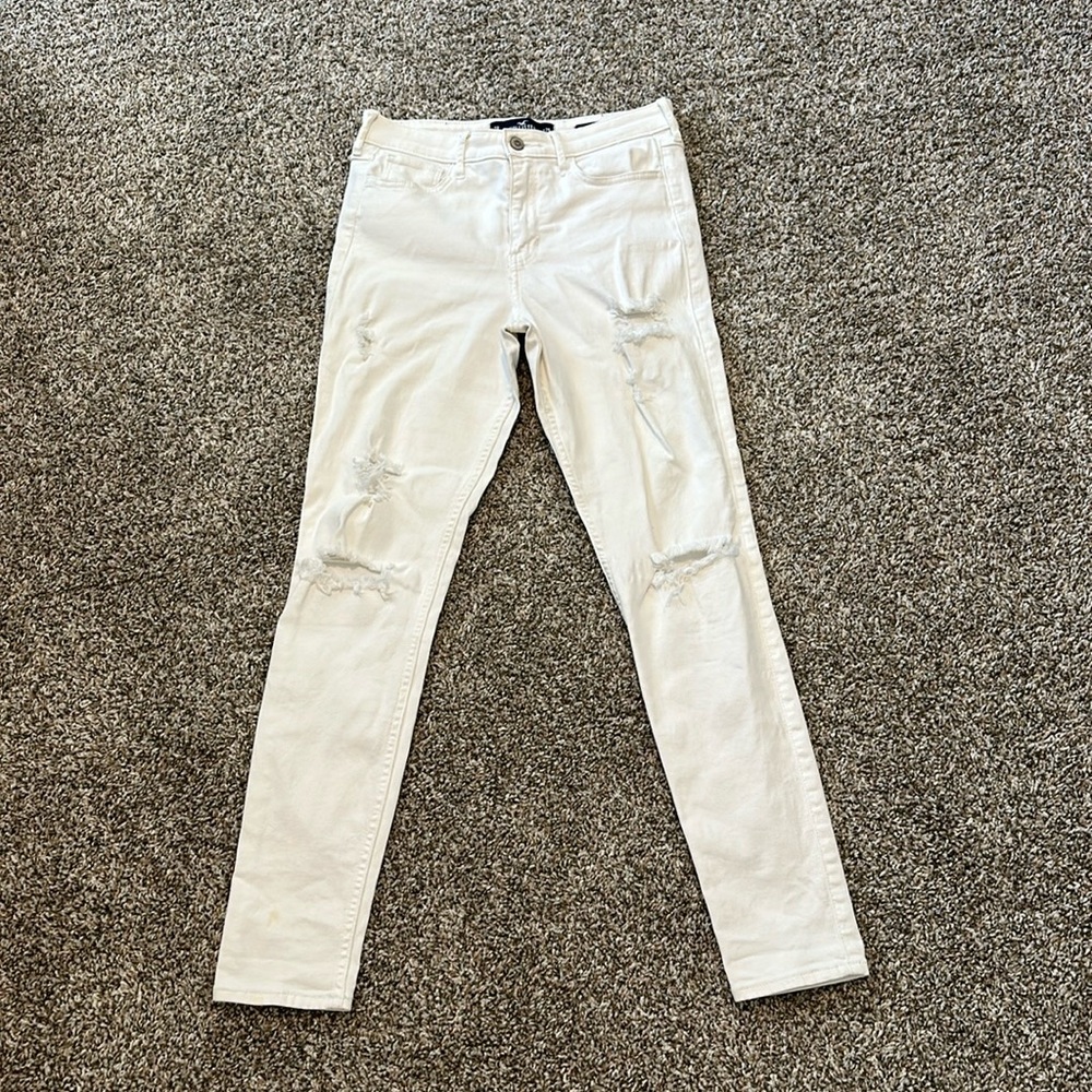 White Hollister jeans !!